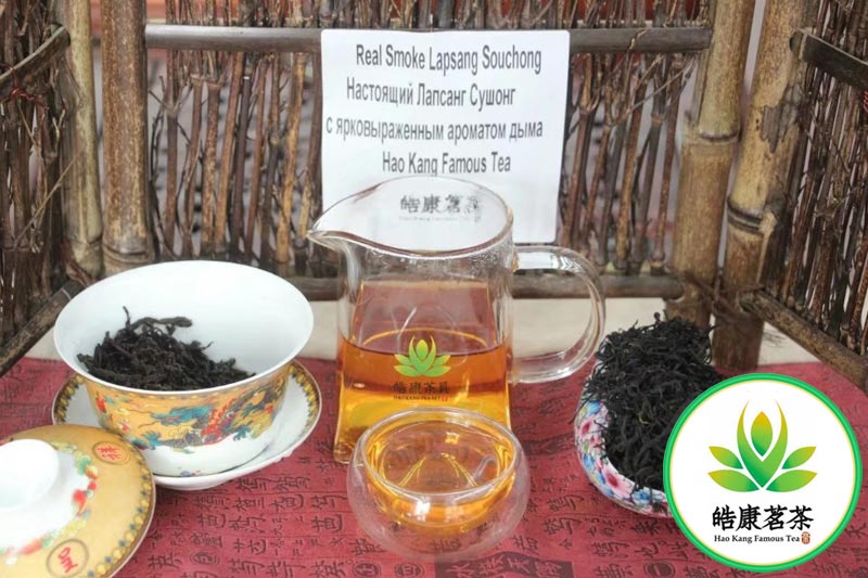 Чайная церемония с Лапсанг Сушонг с сильным ароматом дыма